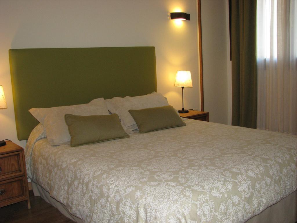 Aparthotel Sarrato Sallent De Gallego Exterior photo